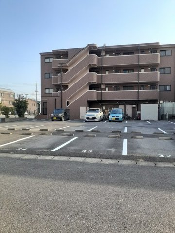 ラ・メール　マンション　　刈谷市近郊の賃貸ならクラスホーム刈谷店の駐車場|駐車場があります