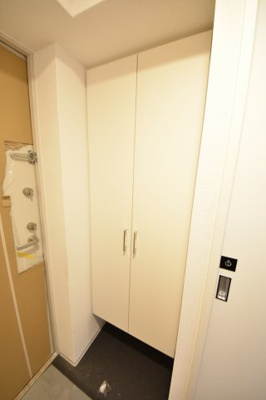 【玄関】 | セレニテ神戸元町プリエ