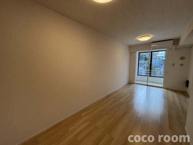 パストラーレの居間・リビング