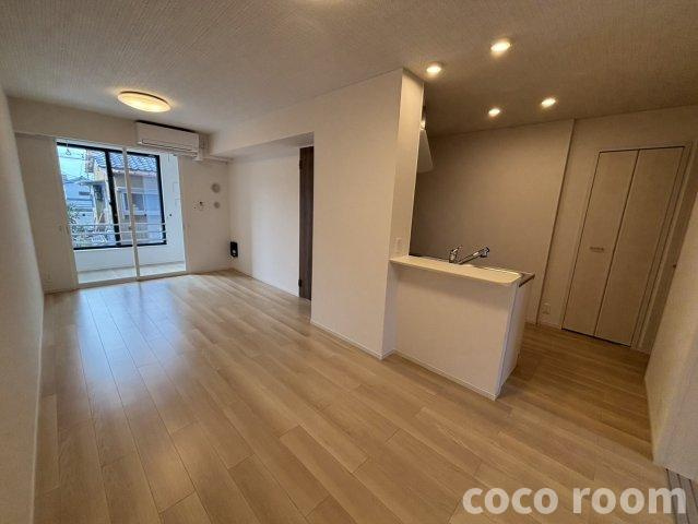 パストラーレの居間・リビング