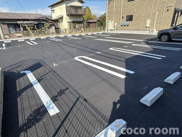 パストラーレの駐車場