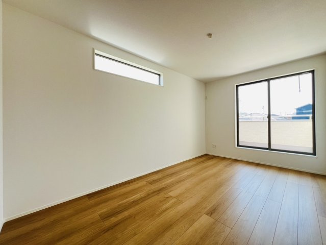 高浜市春日町7丁目3番14『仲介手数料無料』新築戸建ての洋室