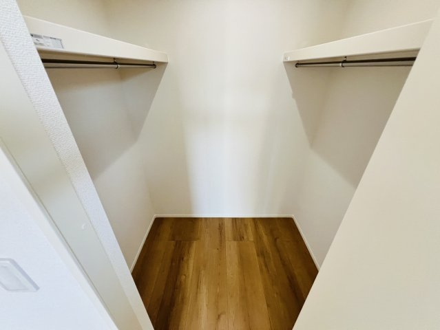 高浜市春日町7丁目3番14『仲介手数料無料』新築戸建ての収納