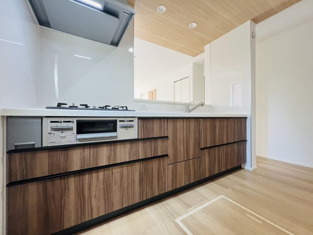 高浜市春日町7丁目3番14『仲介手数料無料』新築戸建てのキッチン