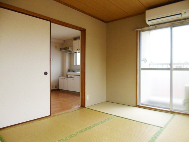 ＮＴハイツ富士見の和室
