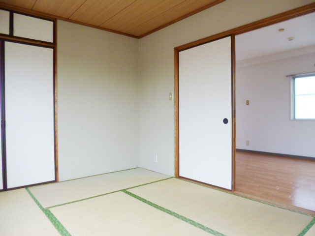 ＮＴハイツ富士見の和室