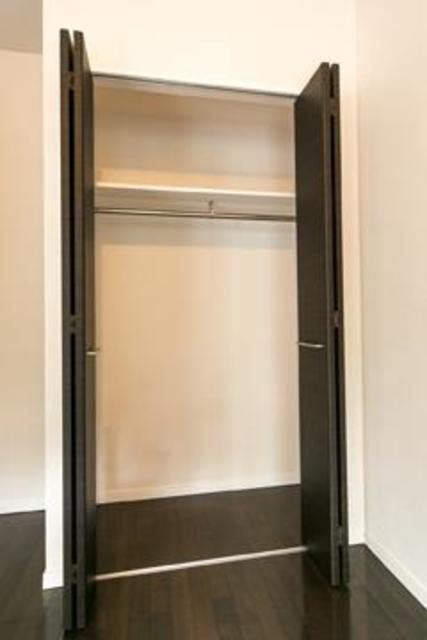 ＰＲＩＭＥ　ＵＲＢＡＮ　東中野　ＣＯＵＲＴの収納|※写真は同タイプ住戸です。