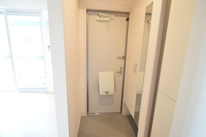 すずらんハイツの玄関