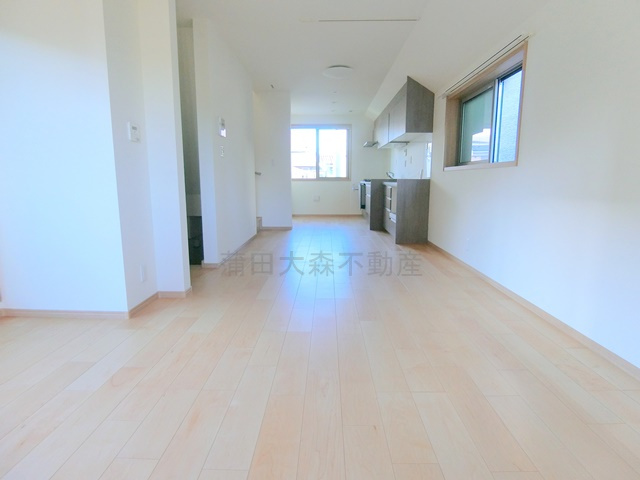 大森東3丁目貸家の居間・リビング