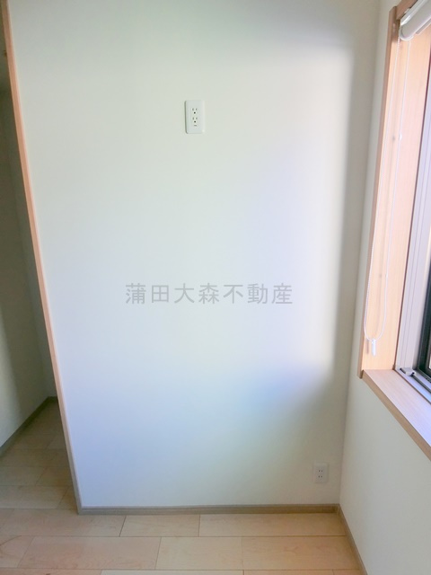 大森東3丁目貸家のキッチン|冷蔵庫置き場