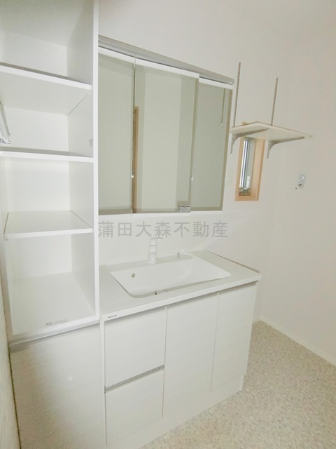 大森東3丁目貸家の洗面所