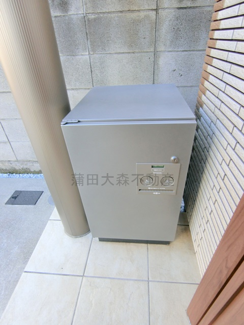 大森東3丁目貸家の設備|宅配ボックス