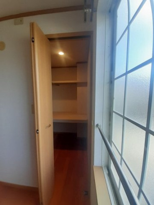 【収納】 | マンダリーヌ・Ｕ | 大きなものも収納できそうです