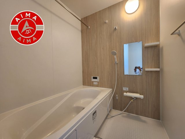 福岡市南区鶴田1丁目第1-2棟（6号棟）の内観：施工例|1日の疲れを癒してくれる広々バスルーム。雨の日のお洗濯にも大活躍な浴室乾燥機付です！