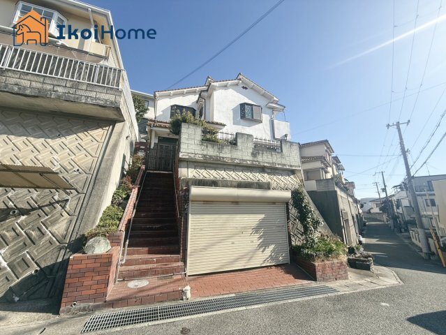 明石市東朝霧丘　中古戸建のバルコニー|●年中無休：当日予約可●弊社独自の「自己資金0円プラン」もあります。ご相談承ります！