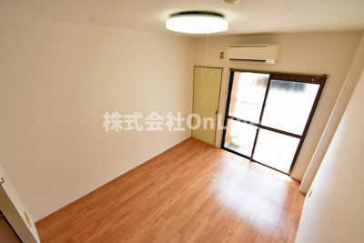 【洋室】 | 足代マンション