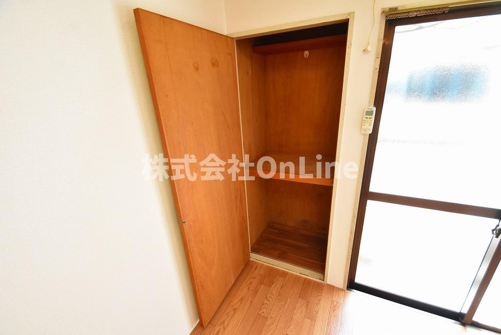 足代マンションの収納