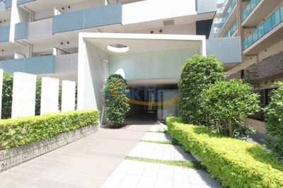 【エントランス】 | ア・ミュゼ新大阪