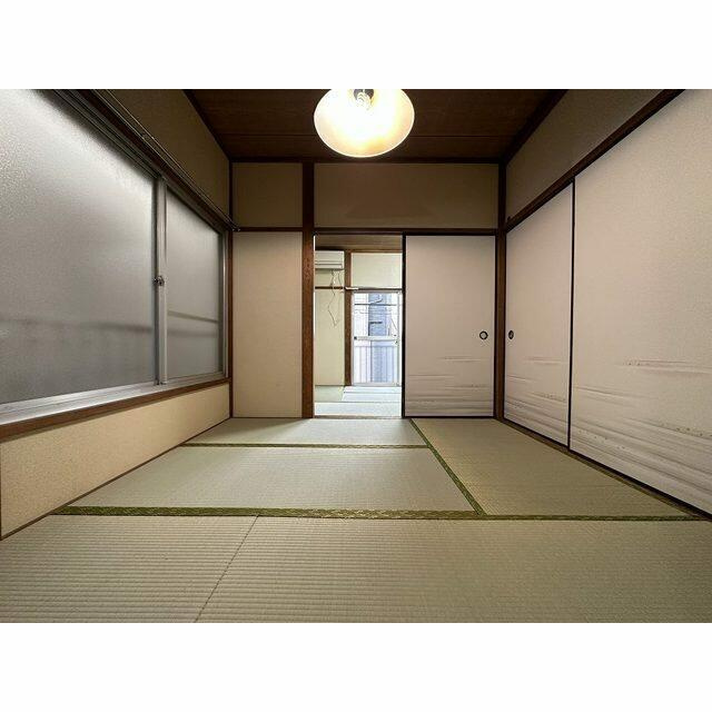 洋室6帖にリフォーム中