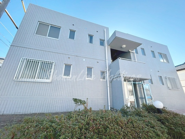 藤沢市弥勒寺３丁目の賃貸マンションの外観