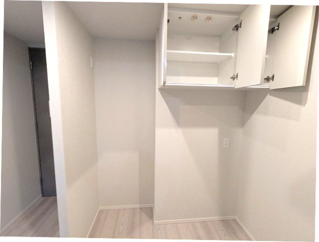 SEASON FLATS新御徒町EASTの設備|キッチンに吊り戸棚付です