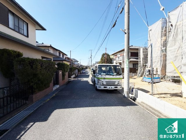 神戸市西区天王山　新築一戸建ての前面道路含む現地写真|周辺は落ち着いた街並みの住宅地！子育てがしやすい住環境です！まだ未完成ですが、現地でしかわからない事もございます。是非一度ご覧ください。
