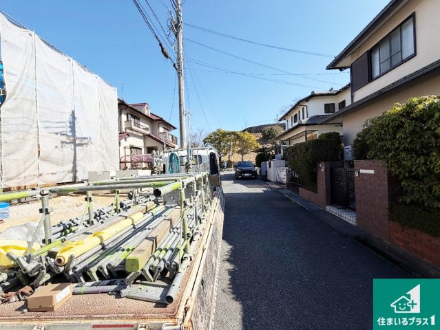 神戸市西区天王山　新築一戸建ての前面道路含む現地写真|周辺は落ち着いた街並みの住宅地！子育てがしやすい住環境です！まだ未完成ですが、現地でしかわからない事もございます。是非一度ご覧ください。