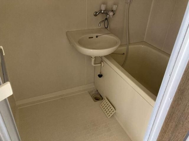 レピュートなかむらの浴室