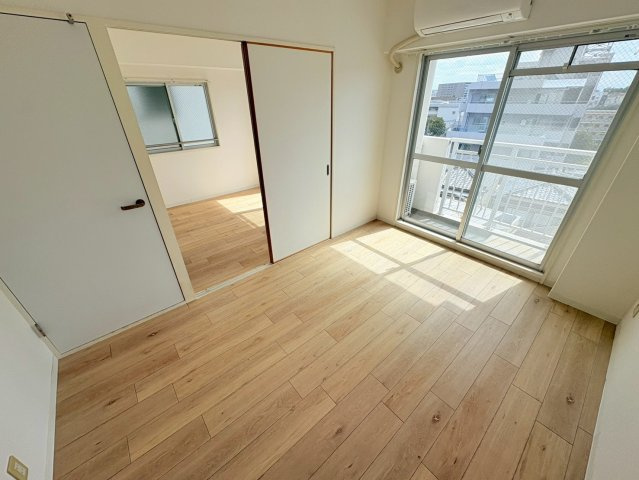 グランディール夢野の居間・リビング