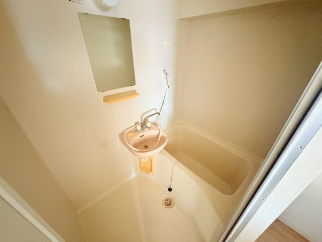 グランディール夢野の浴室