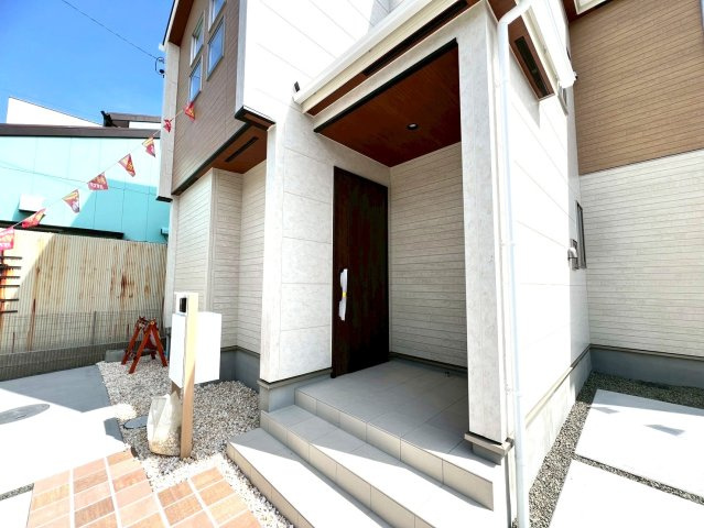 島田市中河町のエントランス