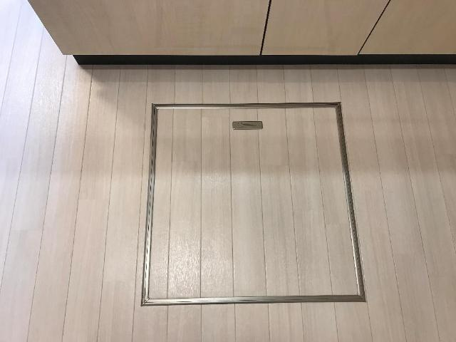 エンプレスⅠのキッチン|床下収納