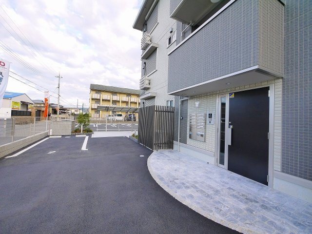 サニーソレイユのエントランス|豪華なエントランススペース