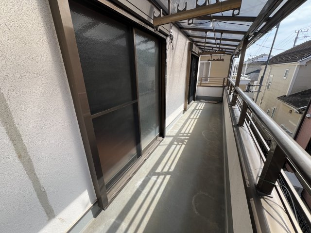 北中沢貸家015のバルコニー