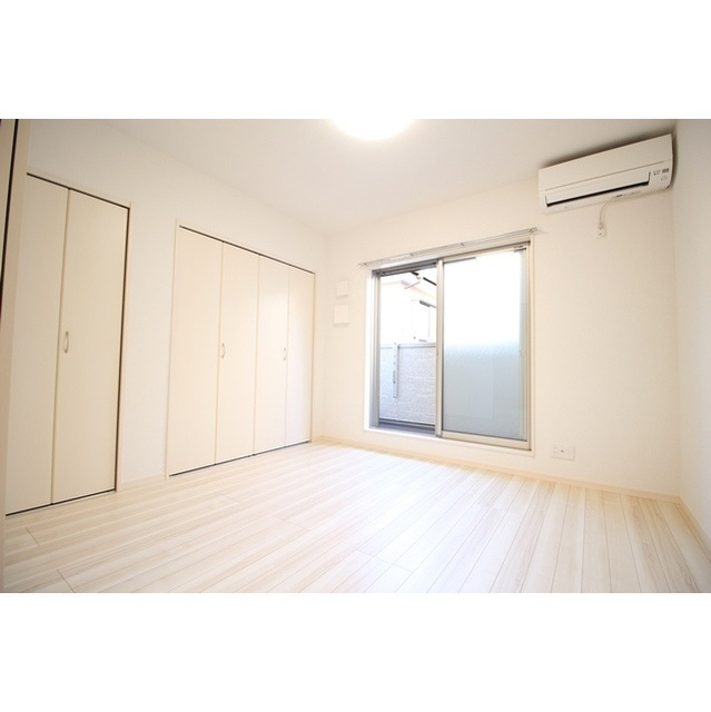 アムール松飛台の居間・リビング