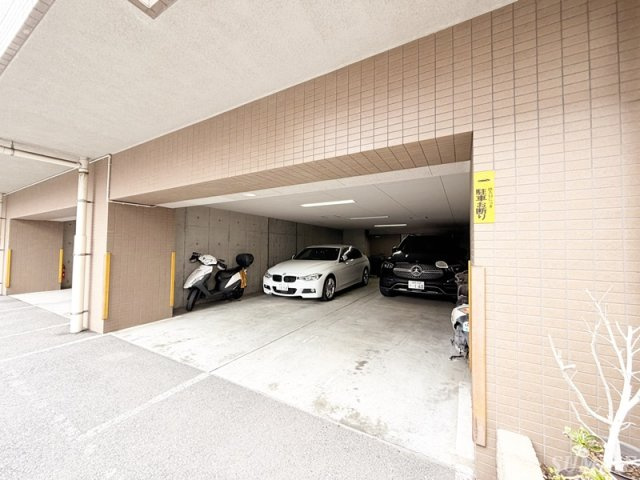 藤和シティホームズ西日暮里の駐車場|駐車場です☆