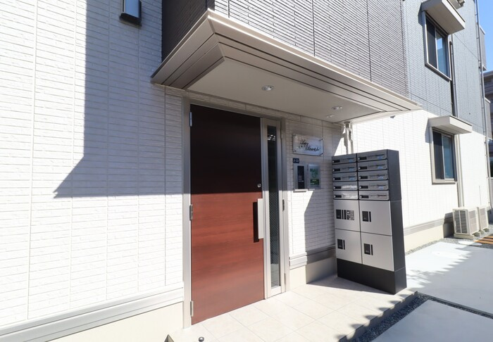 ベイ　ブランシェ奥田のエントランス