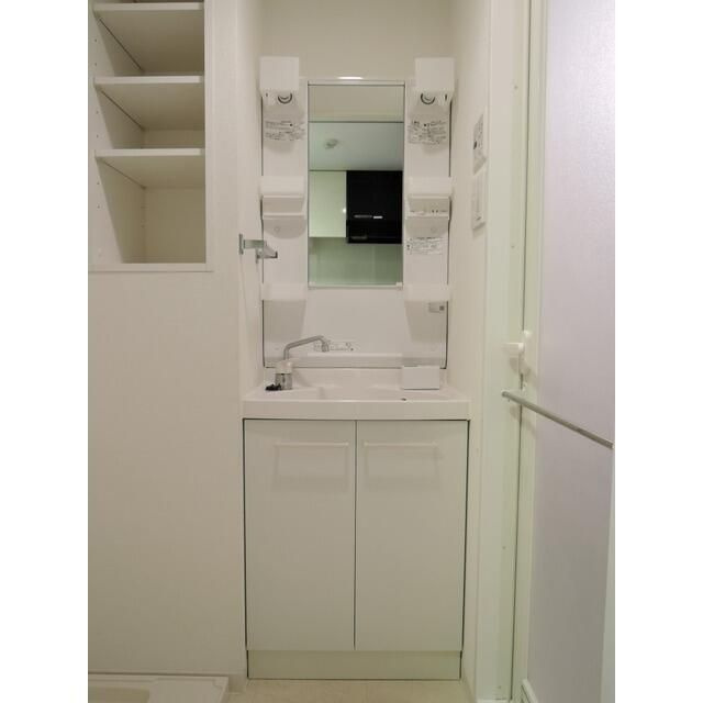 プレール・ドゥーク東京ＮＯＲＴＨⅣの独立洗面台