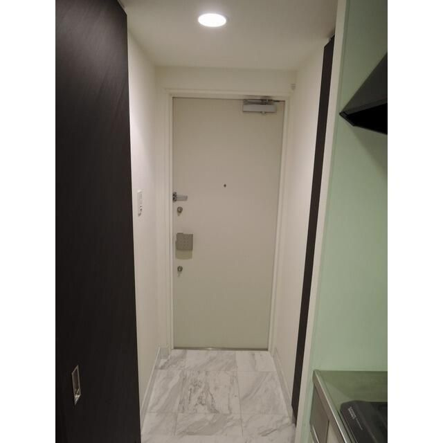 プレール・ドゥーク東京ＮＯＲＴＨⅣの玄関