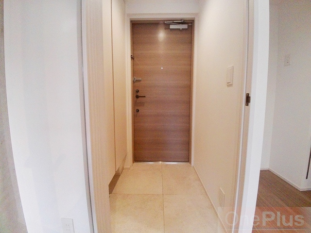 LEGALAND甲南山手の玄関