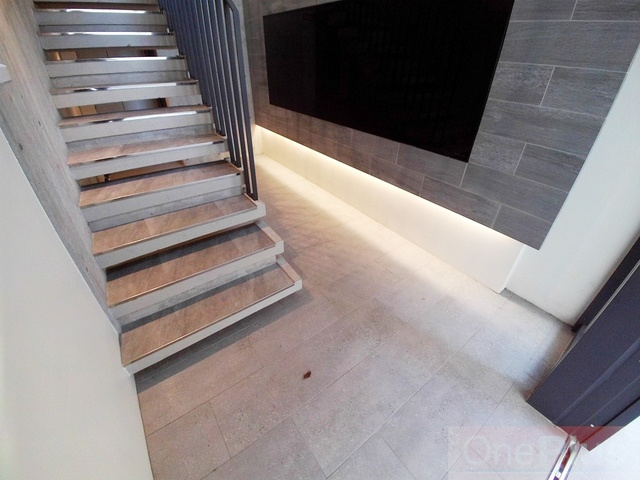 LEGALAND甲南山手のエントランス