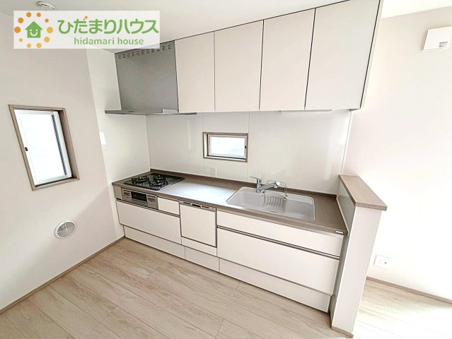【キッチン】 | 取手市中原町4　新築戸建 | 3口コンロでお料理する時間も短くなりそうですね(*‘∀‘)