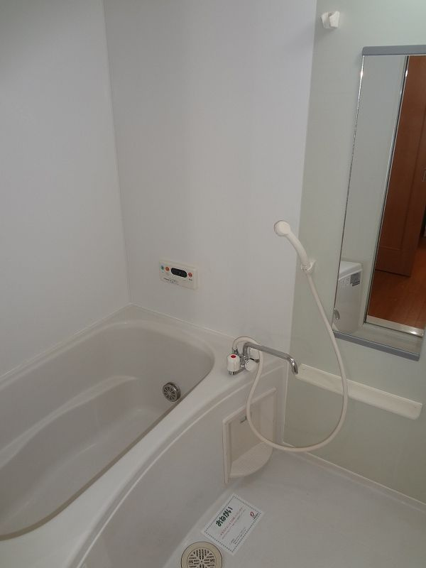 メゾンドデリエールの浴室