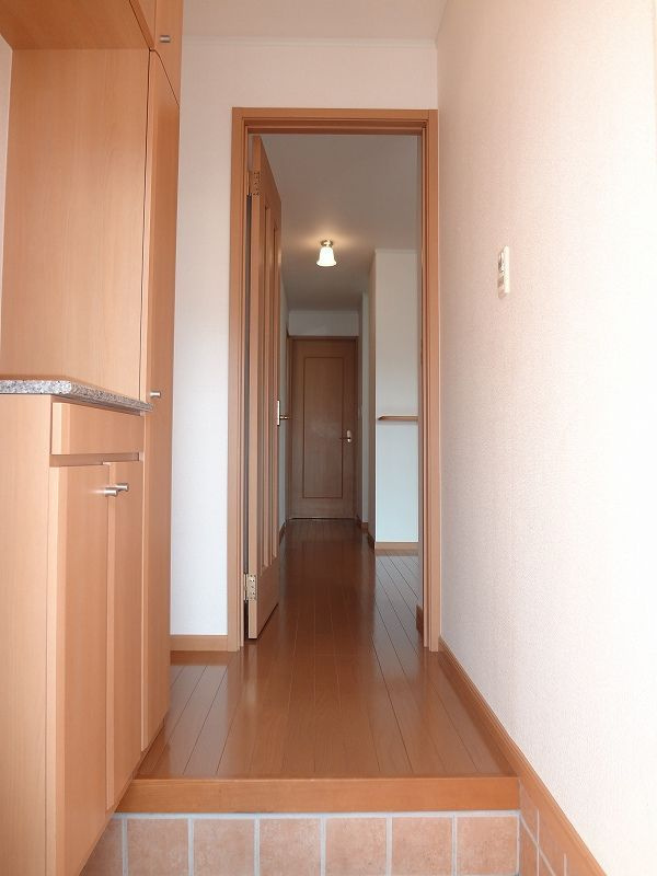 メゾンドデリエールの玄関