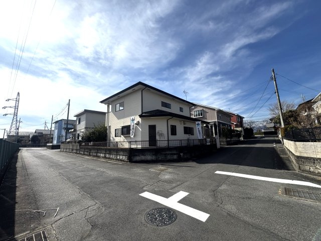 前橋市田口町　中古住宅のその他|北側・東側　接道幅員約6.0ｍ