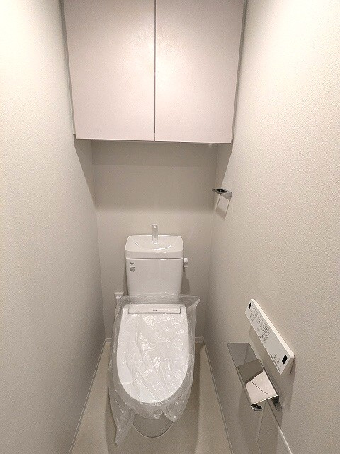 LEFOND PROGRES秋葉原マークスのトイレ|温水洗浄便座、スマホストレージあり便利です