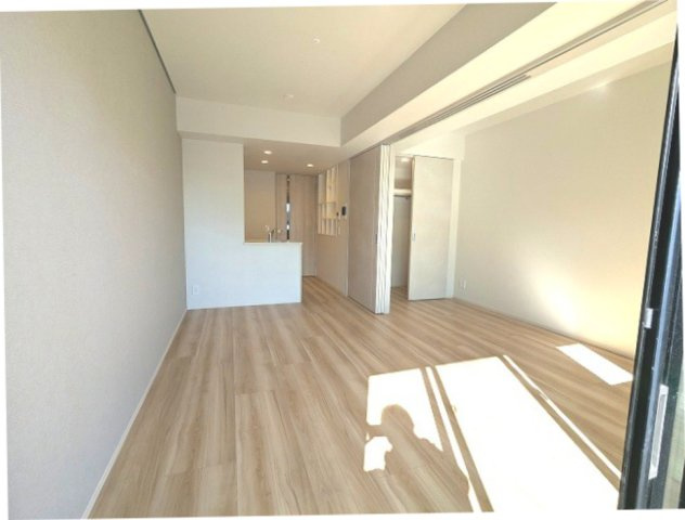 LEFOND PROGRES秋葉原マークスの内装|リビング
南向き日当り眺望良好
エアコン付
