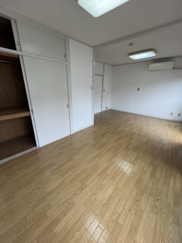 第一長門ビル【おとり物件なし】#学生・社会人にオススメ！初期費用分割払いOK！の居間・リビング