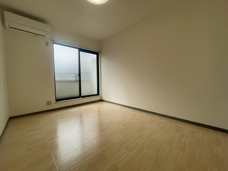 メゾンビガの居間・リビング