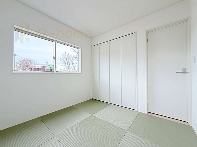 結城市結城第43-II期　新築戸建て　2号棟の和室|フローリングより衝撃が少ない和室は、ご両親のお部屋やキッズスペース、客間としても活用頂けます。